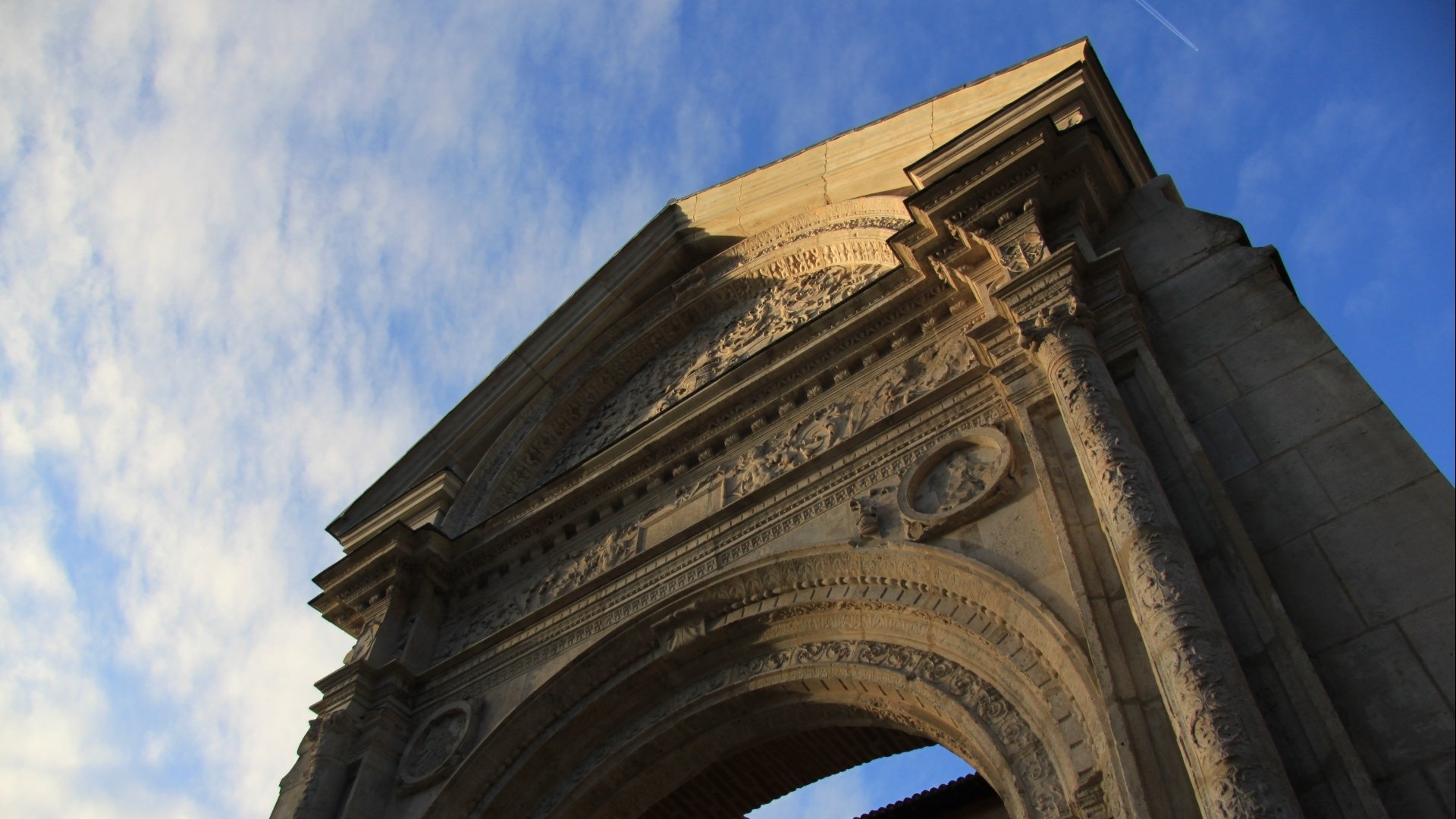 Download Religious Basilica Of St. Sernin, Toulouse HD Wallpaper