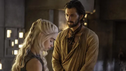 Michiel Huisman Daario Naharis Emilia Clarke Daenerys Targaryen TV Show Game Of Thrones HD Desktop Wallpaper | Background Image