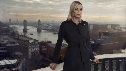  Yvonne Strahovski