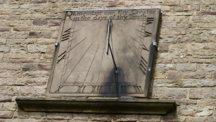  Lyme park sundial at the Cage