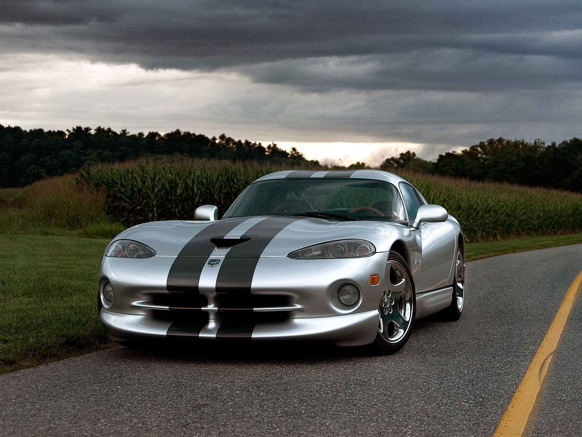 Download Dodge Viper Vehicle Dodge Viper GTS HD Wallpaper