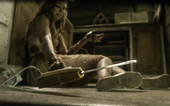 evil dead 2013 wallpaper evil dead 2013 wallpaper