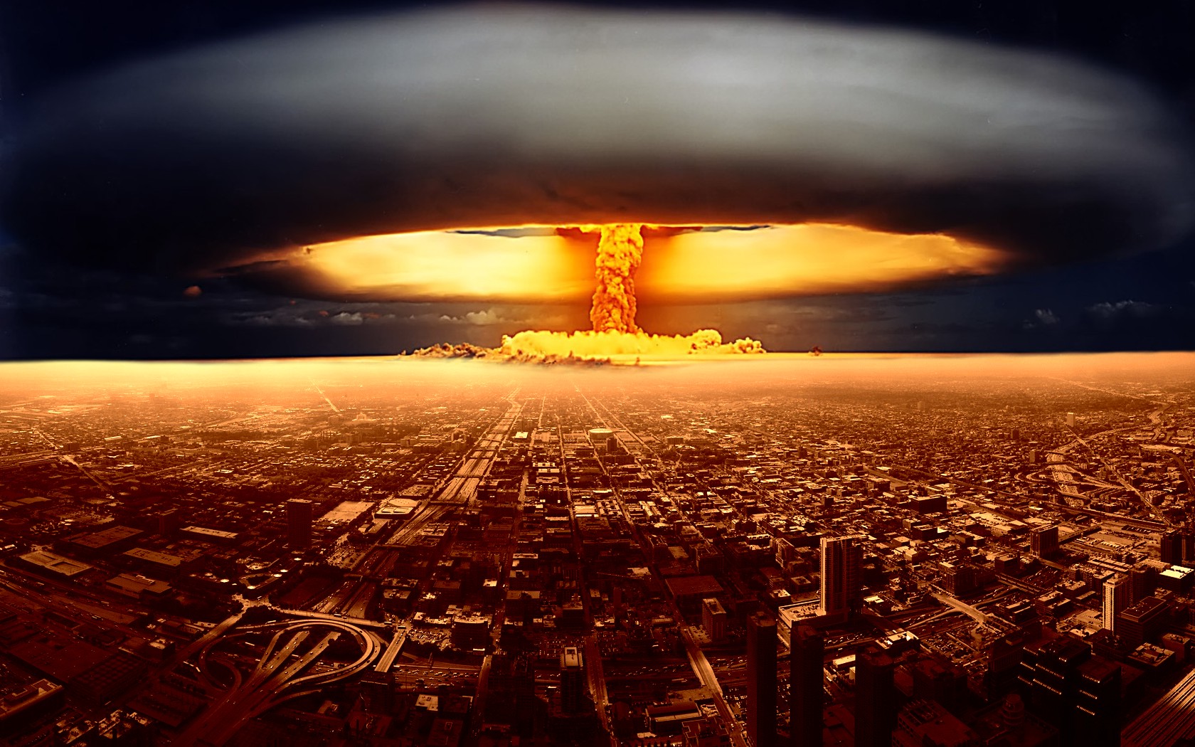 Apocalyptic Nuclear Explosion City - HD Wallpaper by Maik Hommel