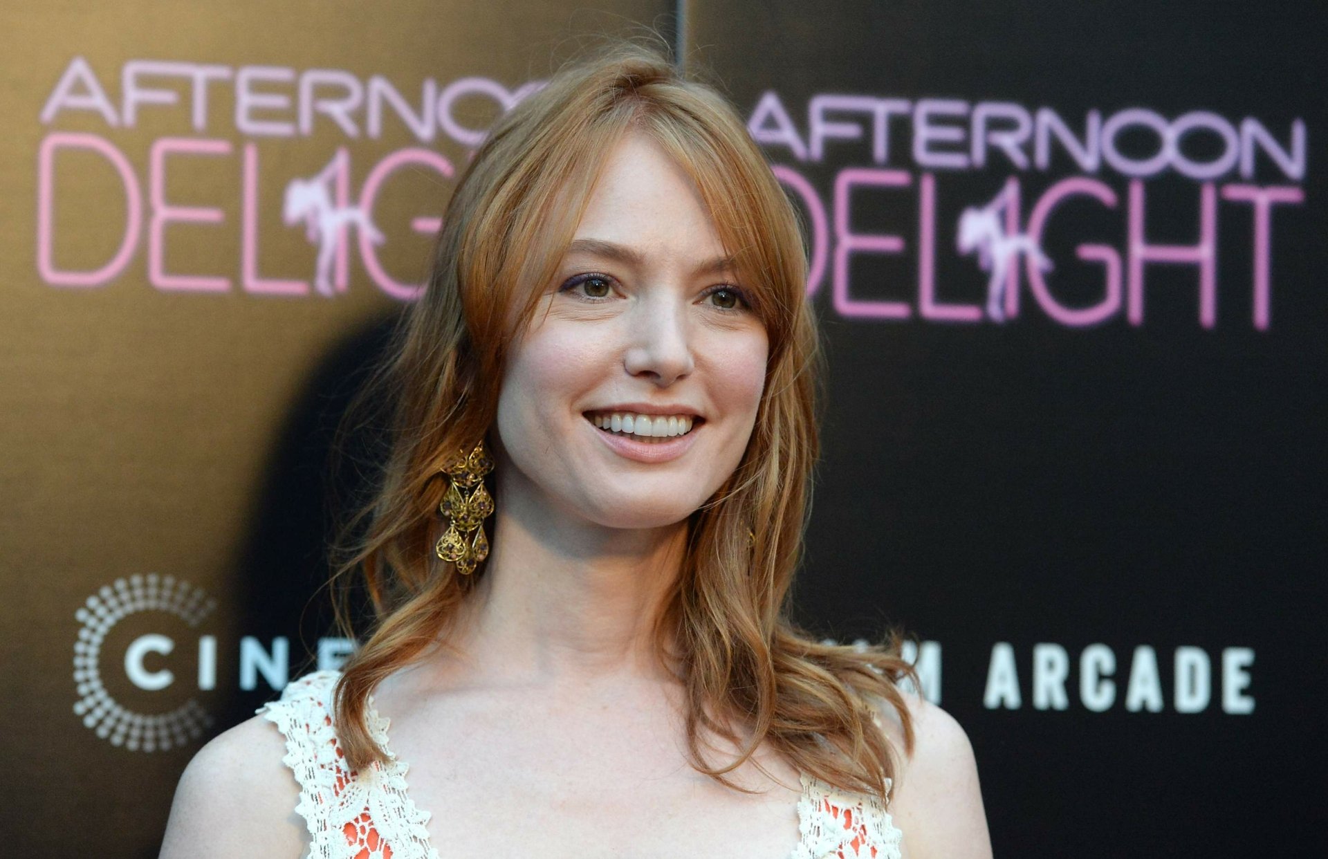 Download American Actress Woman Alicia Witt HD Wallpaper