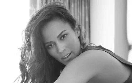 American actress Celebrity Paula Patton HD Desktop Wallpaper | Background Image