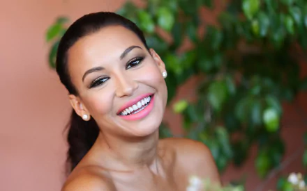 American actress Celebrity Naya Rivera HD Desktop Wallpaper | Background Image