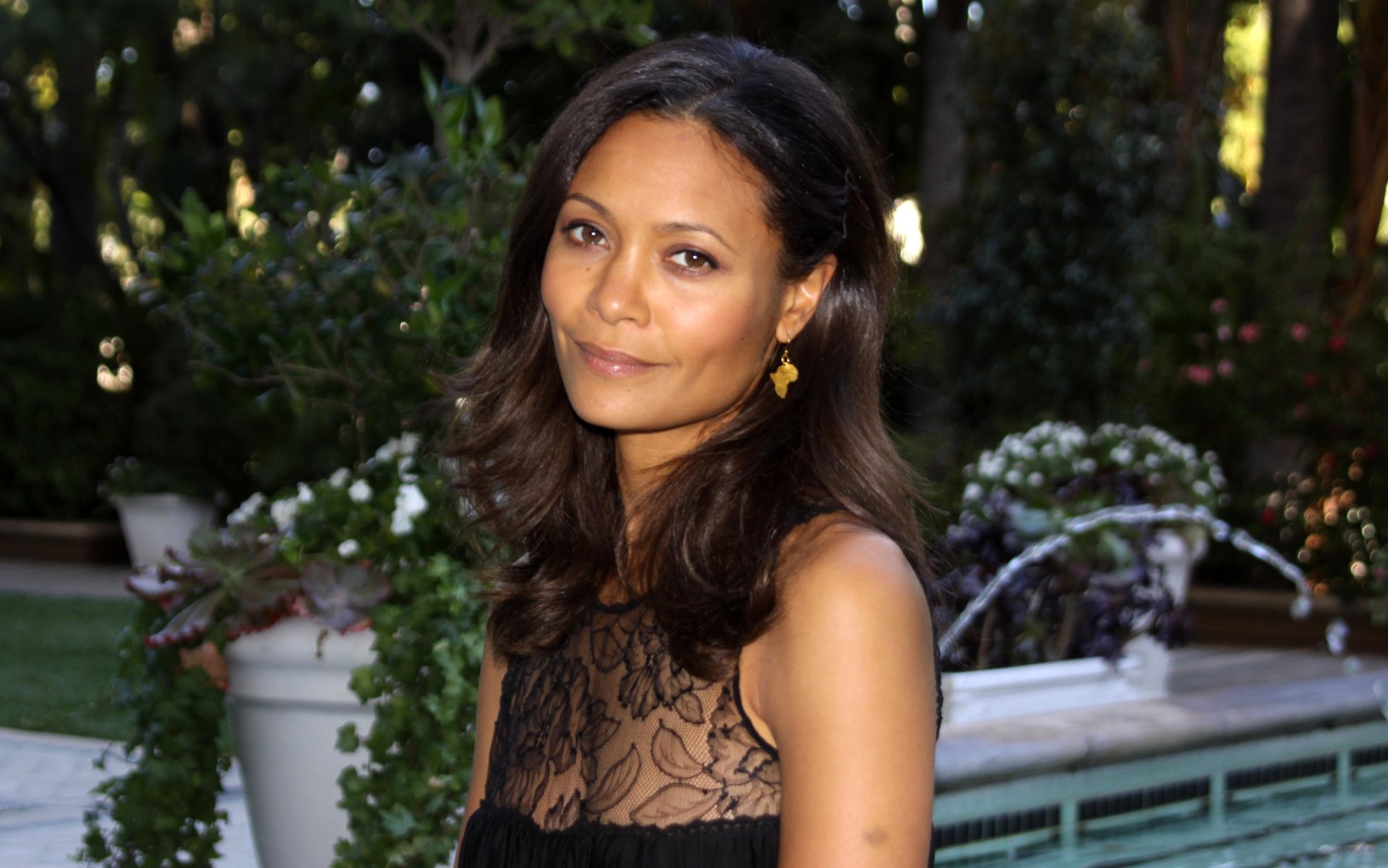 Download Actress English Celebrity Thandie Newton HD Wallpaper