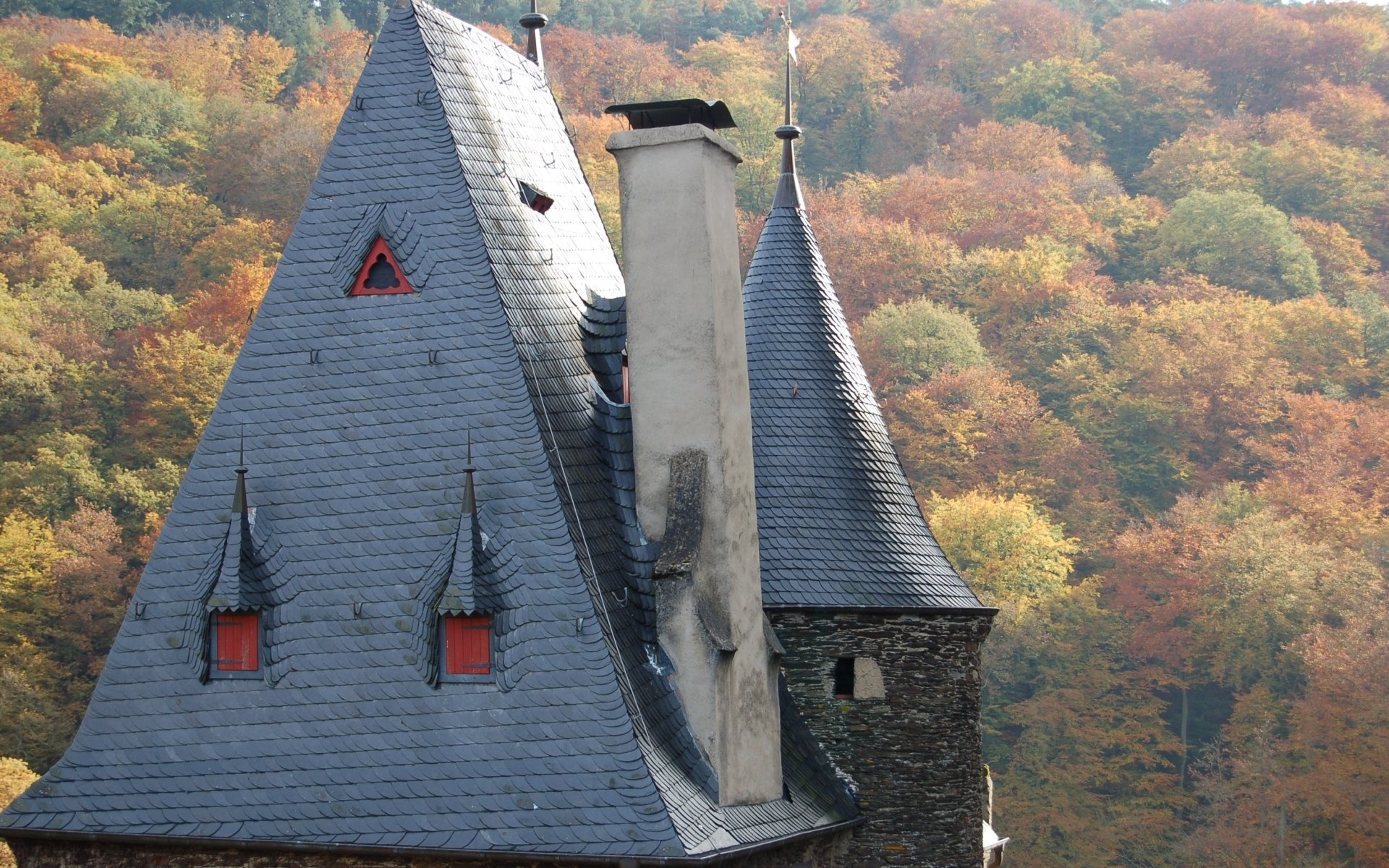 Download Man Made Eltz Castle HD Wallpaper