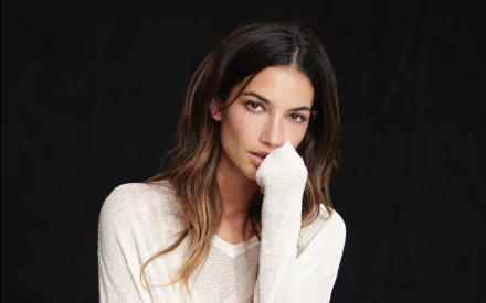 long hair brown eyes brunette American model Celebrity Lily Aldridge HD Desktop Wallpaper | Background Image