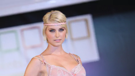 model German woman lena gercke HD Desktop Wallpaper | Background Image
