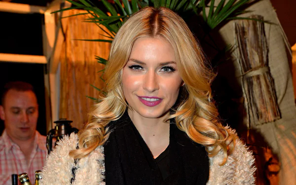 model German woman lena gercke HD Desktop Wallpaper | Background Image