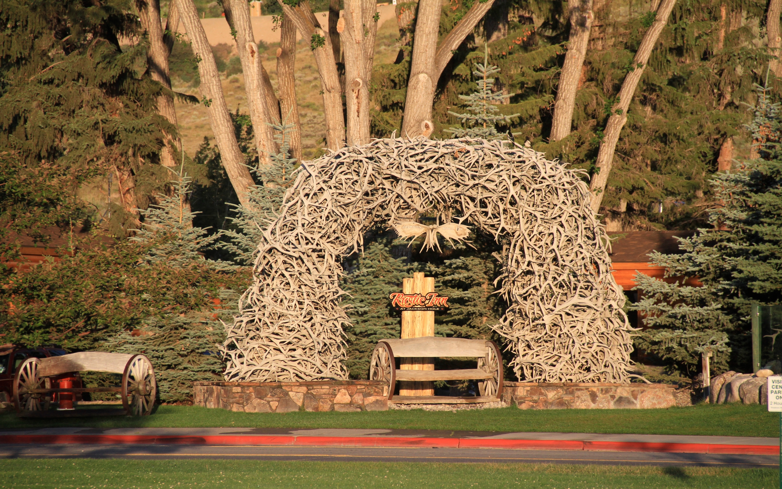 Man Made Antler Arch HD Wallpaper | Background Image