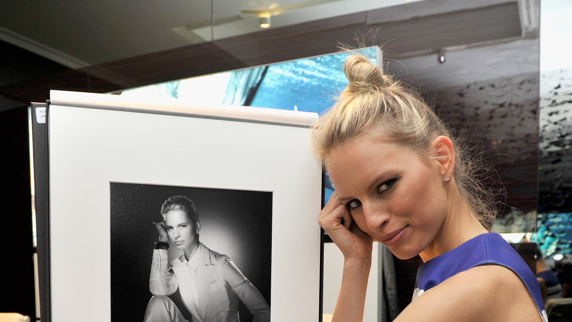 Download Model Czech Celebrity Karolína Kurková HD Wallpaper