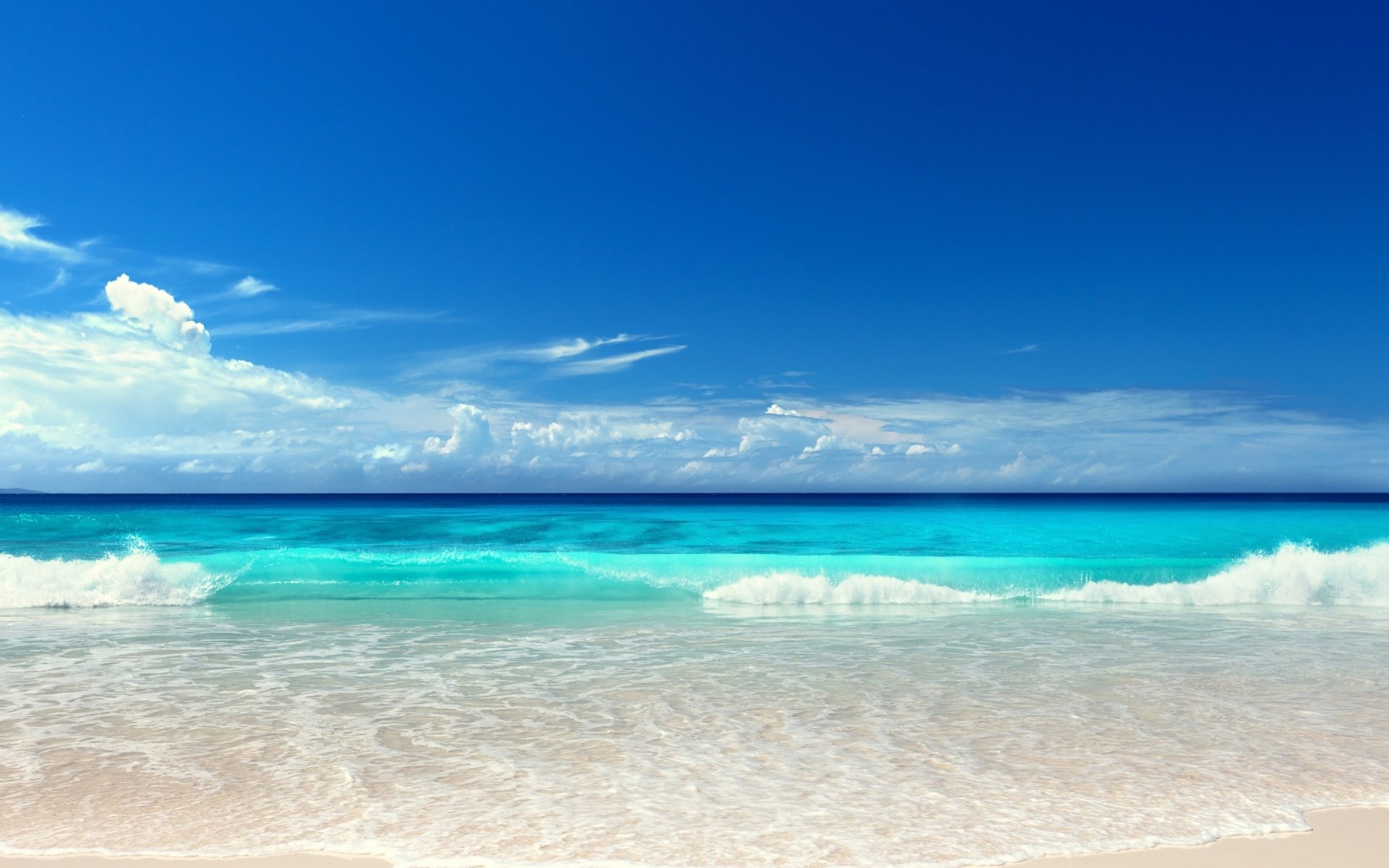 Ocean Horizon Waves Stunning Blue Seascape HD Wallpaper 2880x1800 