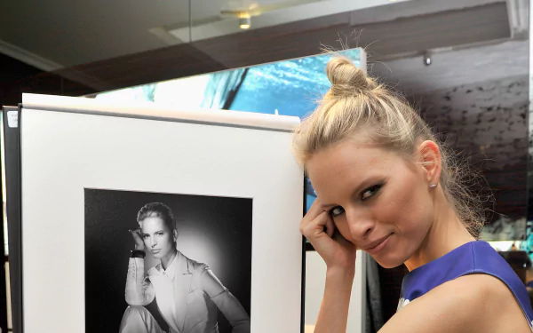 model Czech Celebrity Karolína Kurková HD Desktop Wallpaper | Background Image