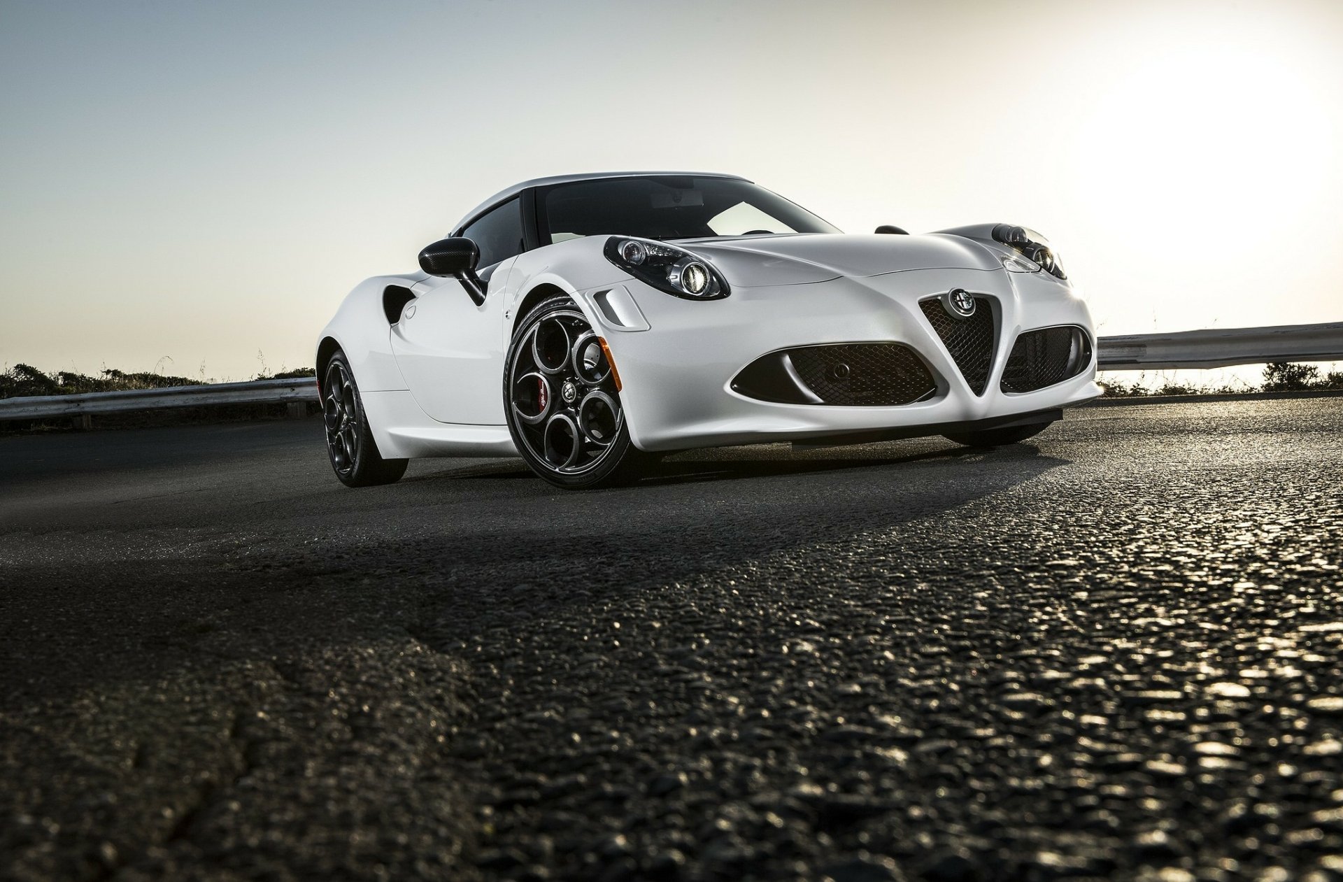 Download Road Vehicle Alfa Romeo 4C HD Wallpaper