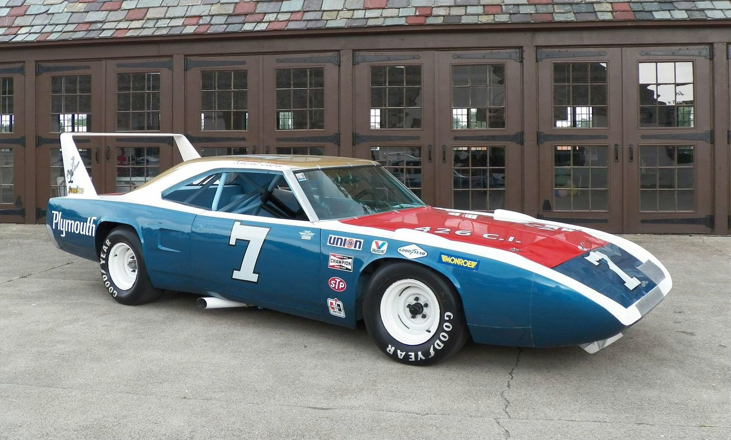 Plymouth Superbird наскар