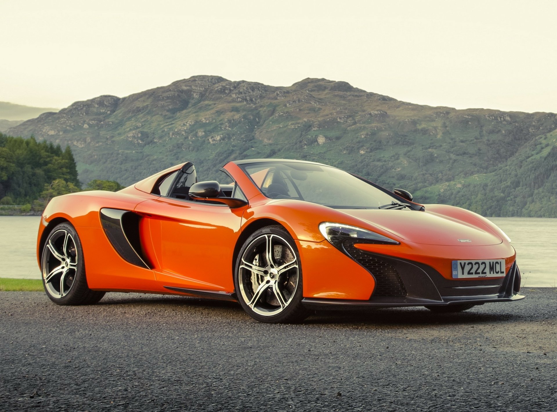 Download Orange Car Supercar Car McLaren 650S McLaren Vehicle McLaren 650S Spider HD Wallpaper