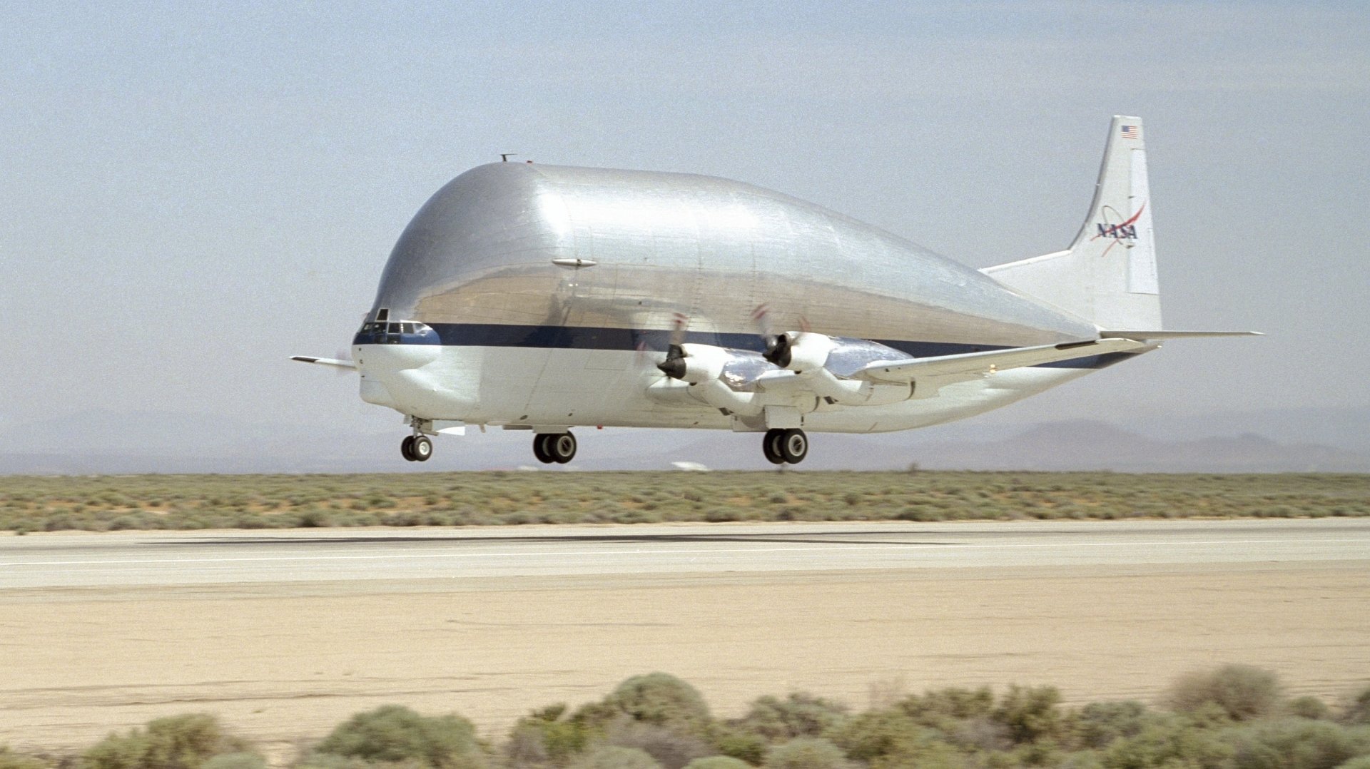 Aero Spacelines Super Guppy - Desktop Wallpapers, Phone Wallpaper, PFP