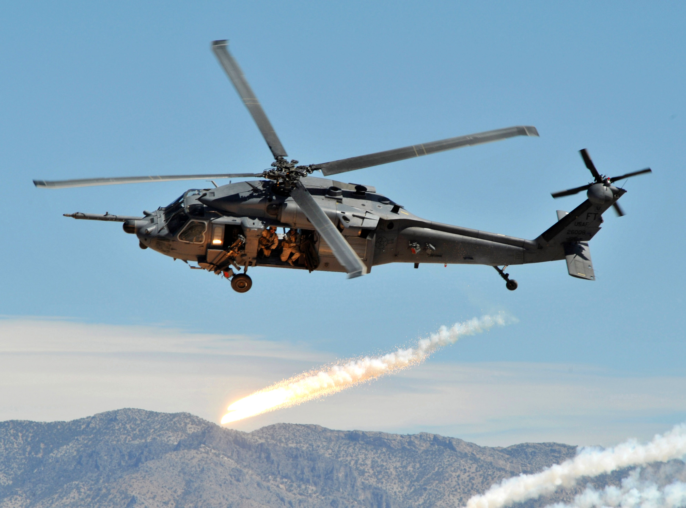 Military Sikorsky HH-60 Pave Hawk HD Wallpaper | Background Image