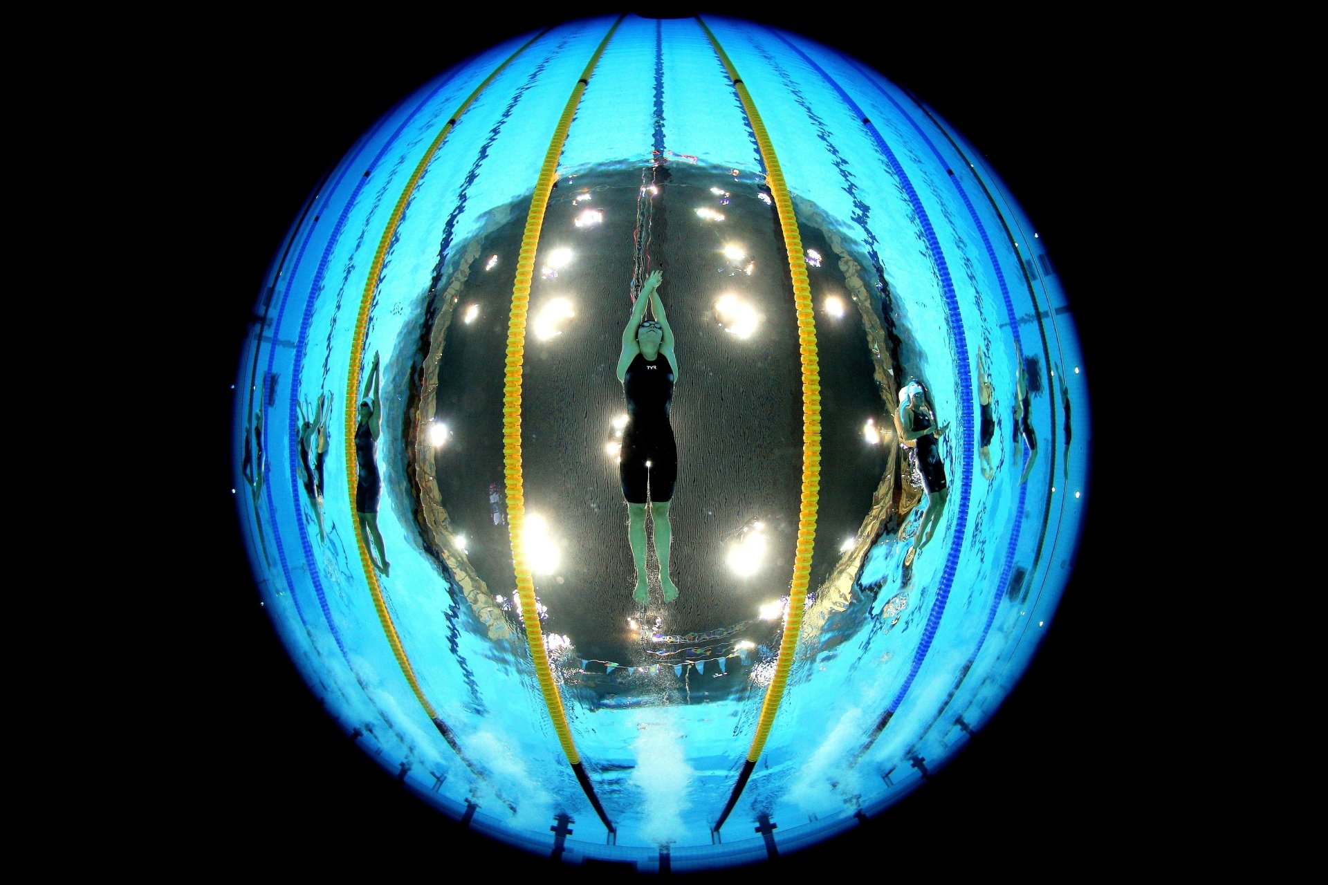 Download Swimming Sports 4k Ultra HD Wallpaper