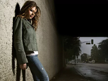 Celebrity Michelle Trachtenberg HD Desktop Wallpaper | Background Image