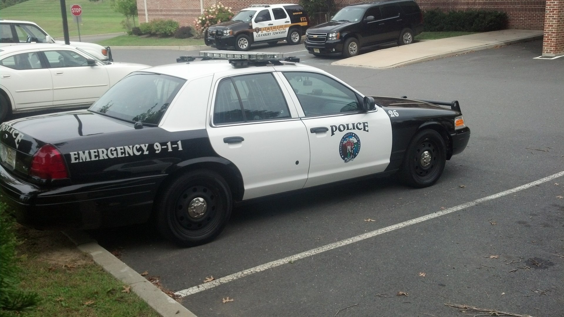 Download Vehicle Police HD Wallpaper