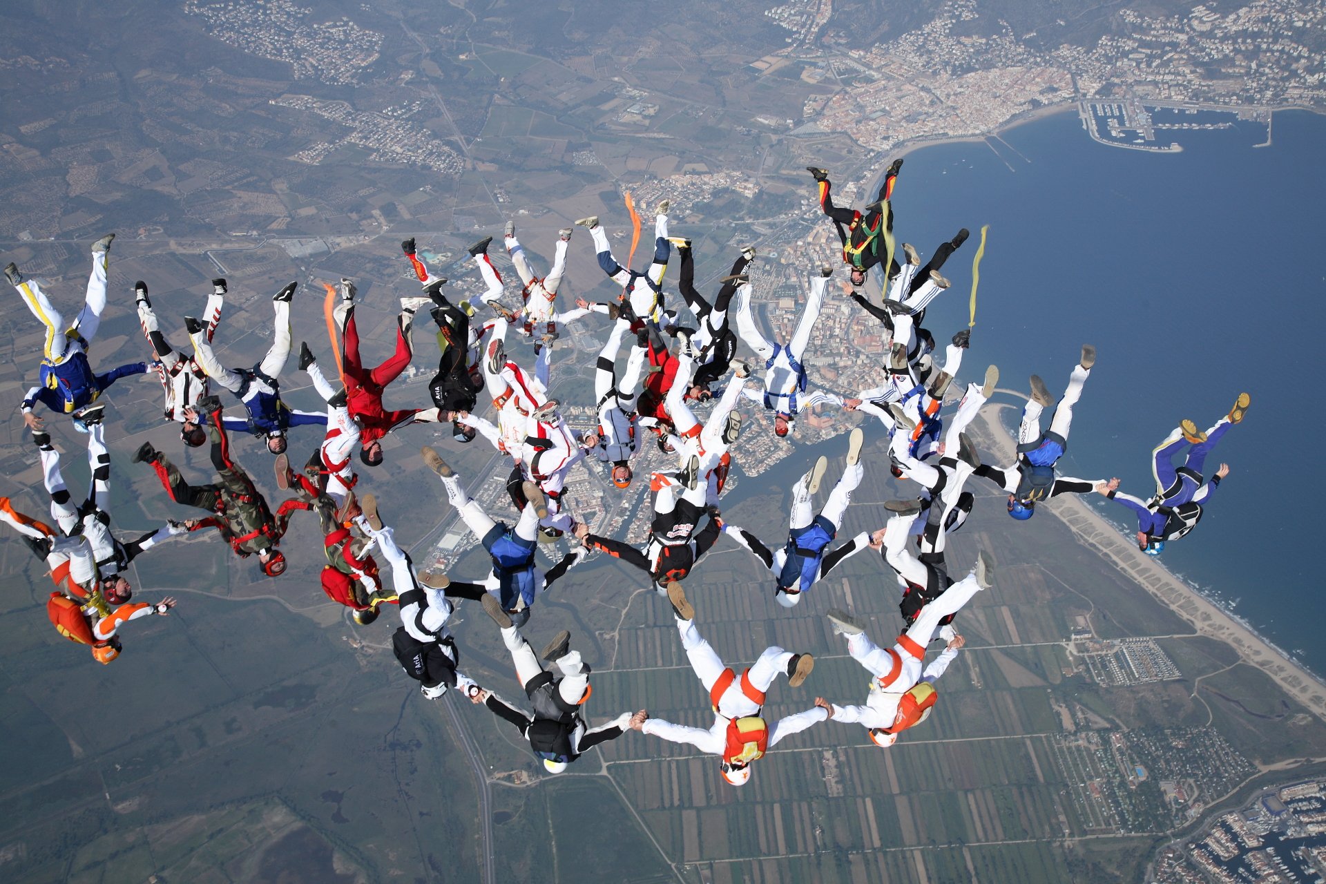 Download Skydiving Sports 4k Ultra HD Wallpaper
