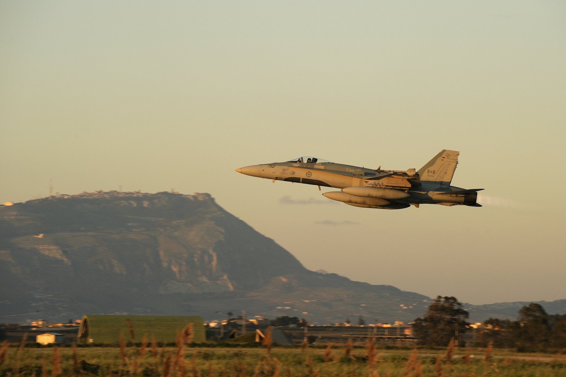 Download Military McDonnell Douglas CF-18 Hornet 4k Ultra HD Wallpaper