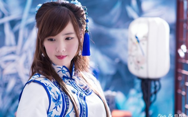 Women Yu Chen Zheng Models Taiwan Model Asian Taiwanese Traditional Costume Lantern Bokeh HD Wallpaper | Background Image
