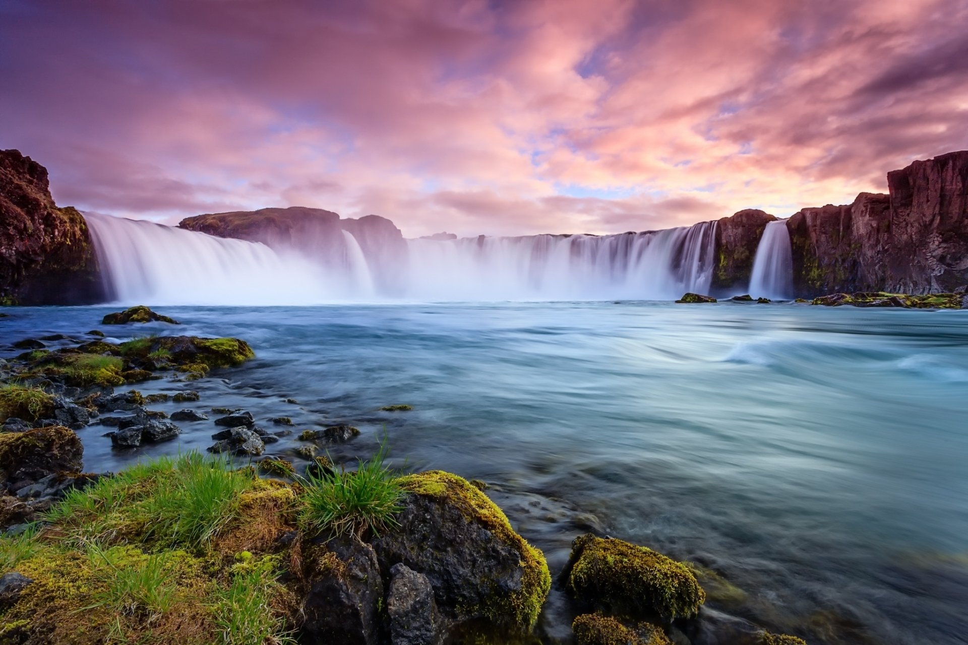 Waterfall of the Goði HD Wallpaper | Background Image | 2048x1365 | ID