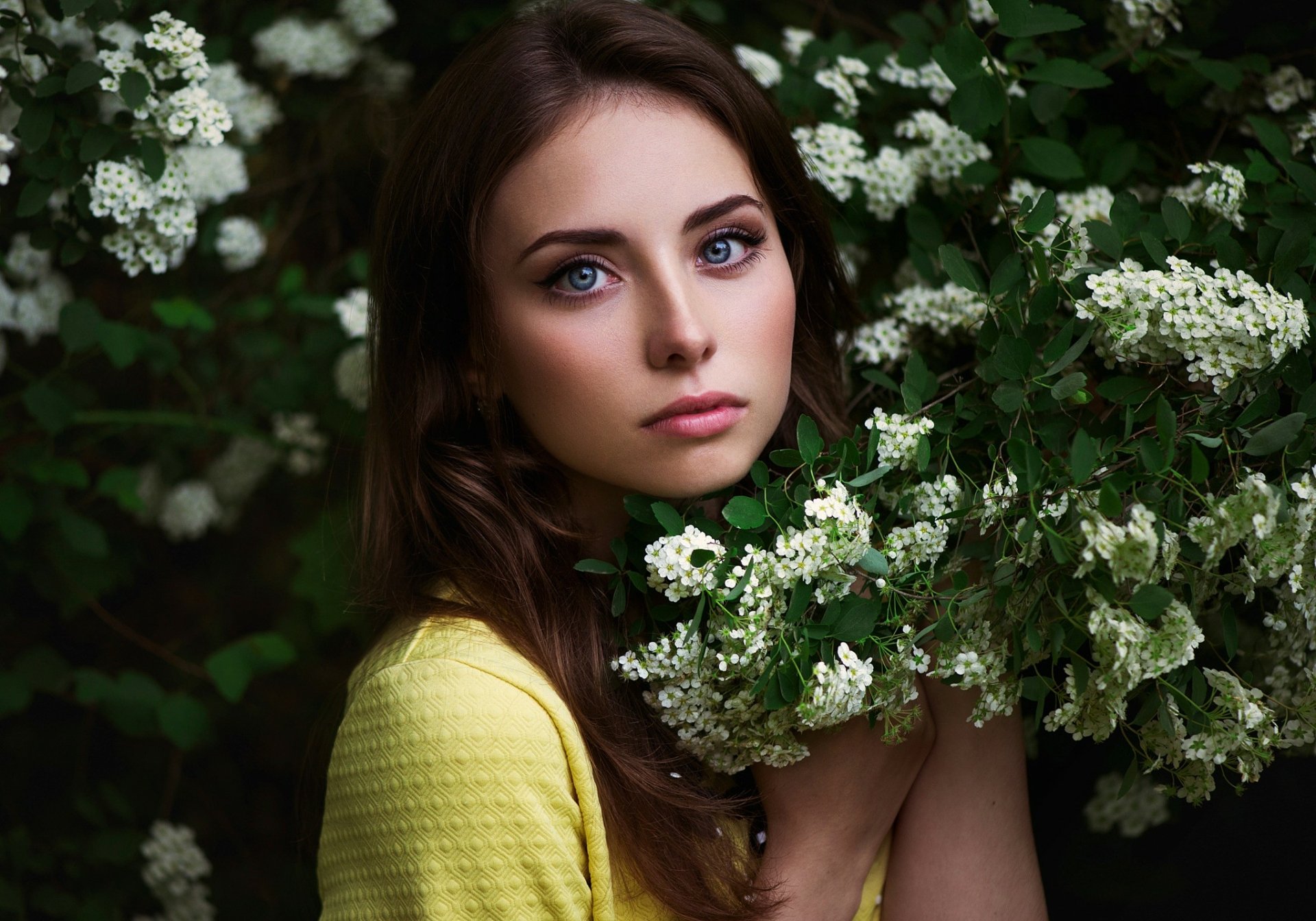 Download Flower Brunette Blue Eyes Model Woman Nadya Ryzhevolosaya Hd Wallpaper By Ann Nevreva 7505