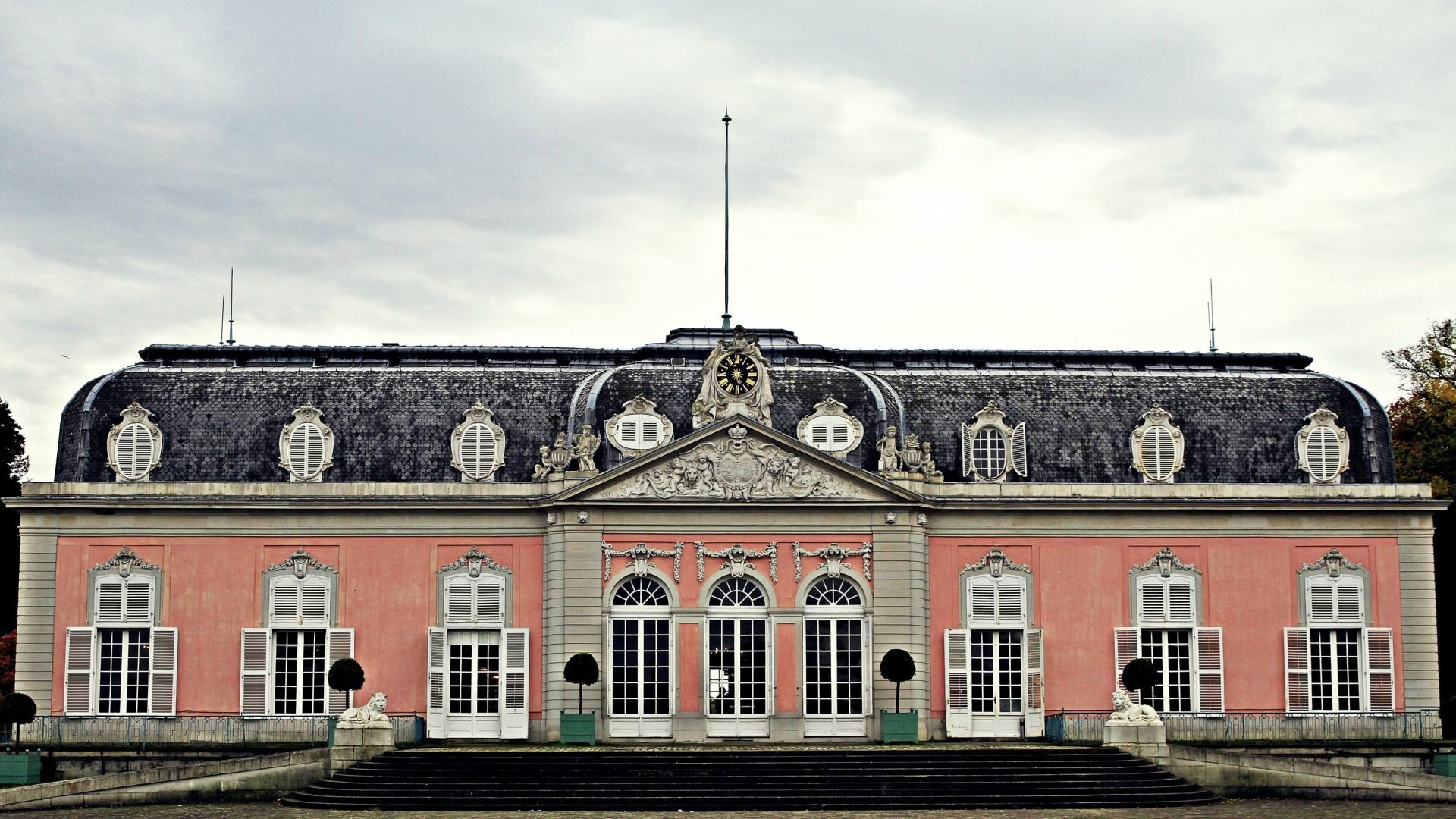 Download Man Made Benrath Palace HD Wallpaper