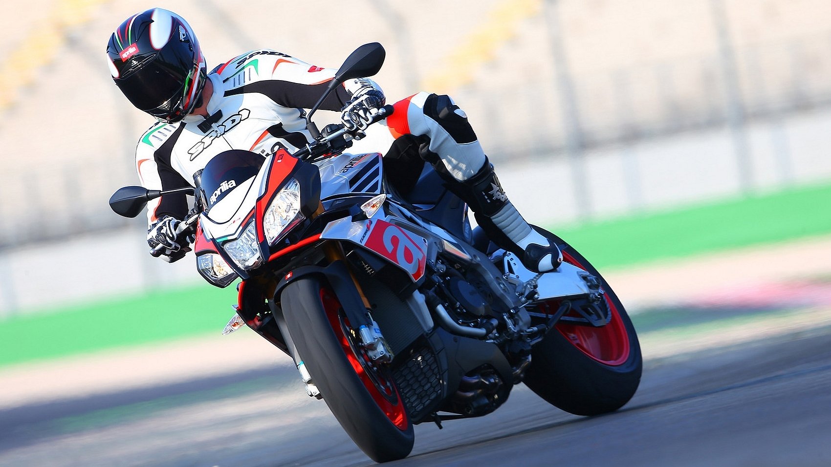 Download Vehicle Aprilia Wallpaper