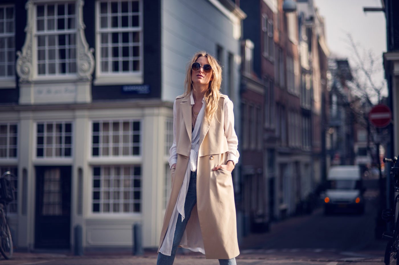 Download Woman Rebecca Laurey Wallpaper