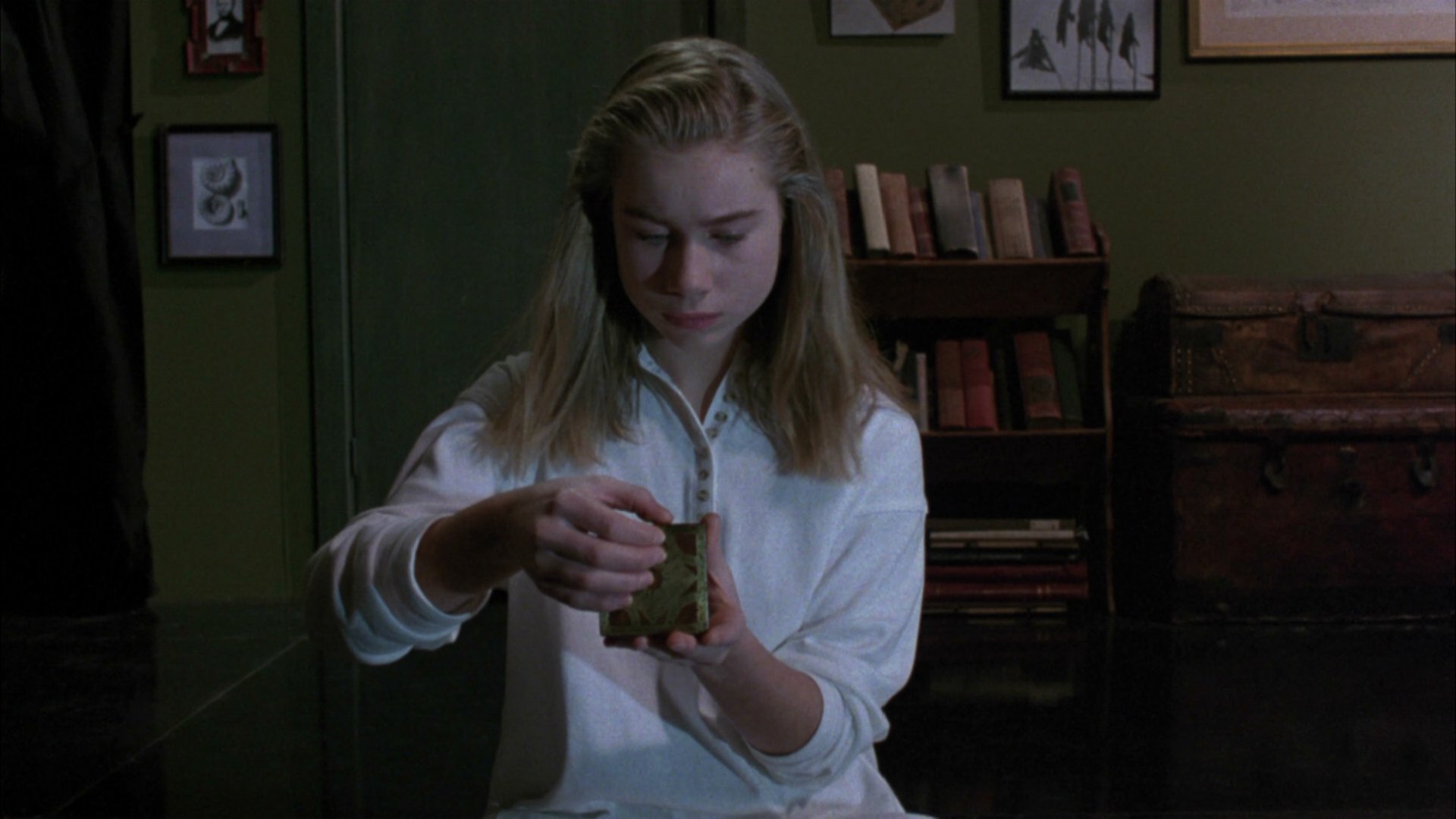 Download Movie Hellbound: Hellraiser II HD Wallpaper