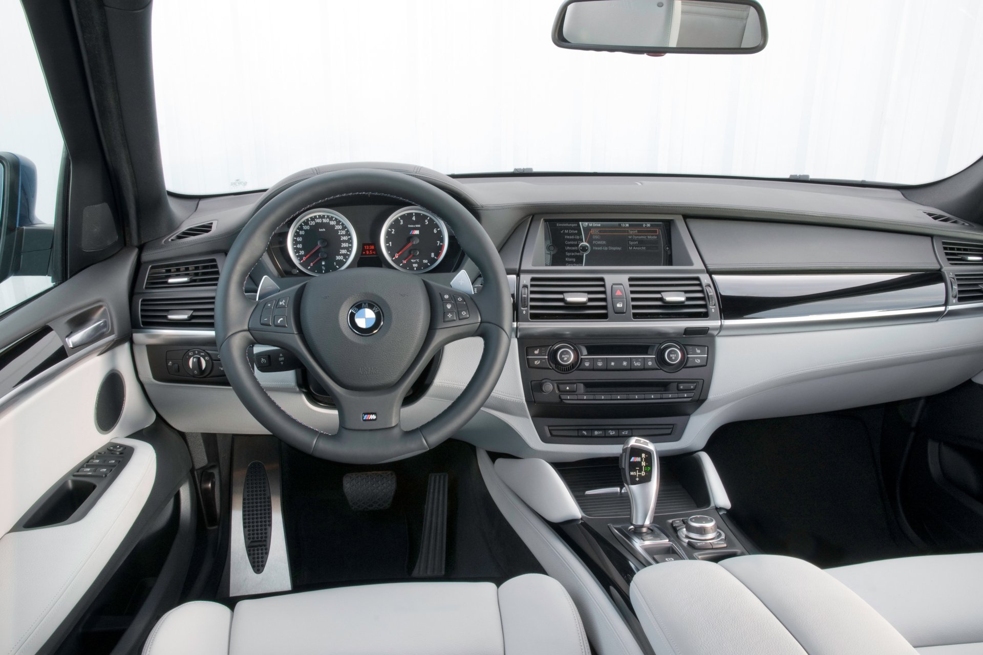 Vehicles BMW HD Wallpaper