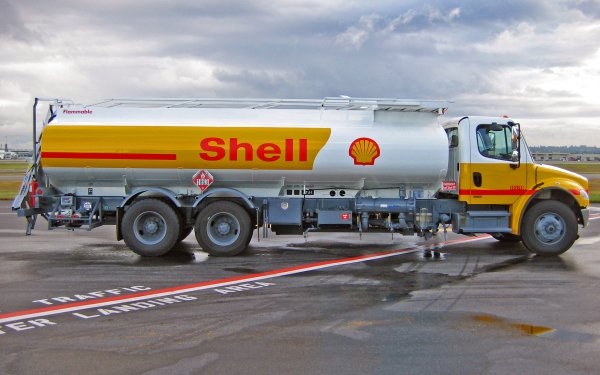 Vehicles Shell Vip Jet Tanker HD Wallpaper | Background Image