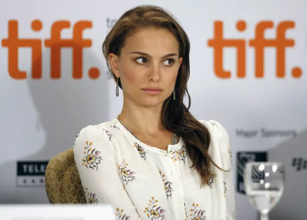 Celebrity Natalie Portman HD Desktop Wallpaper | Background Image