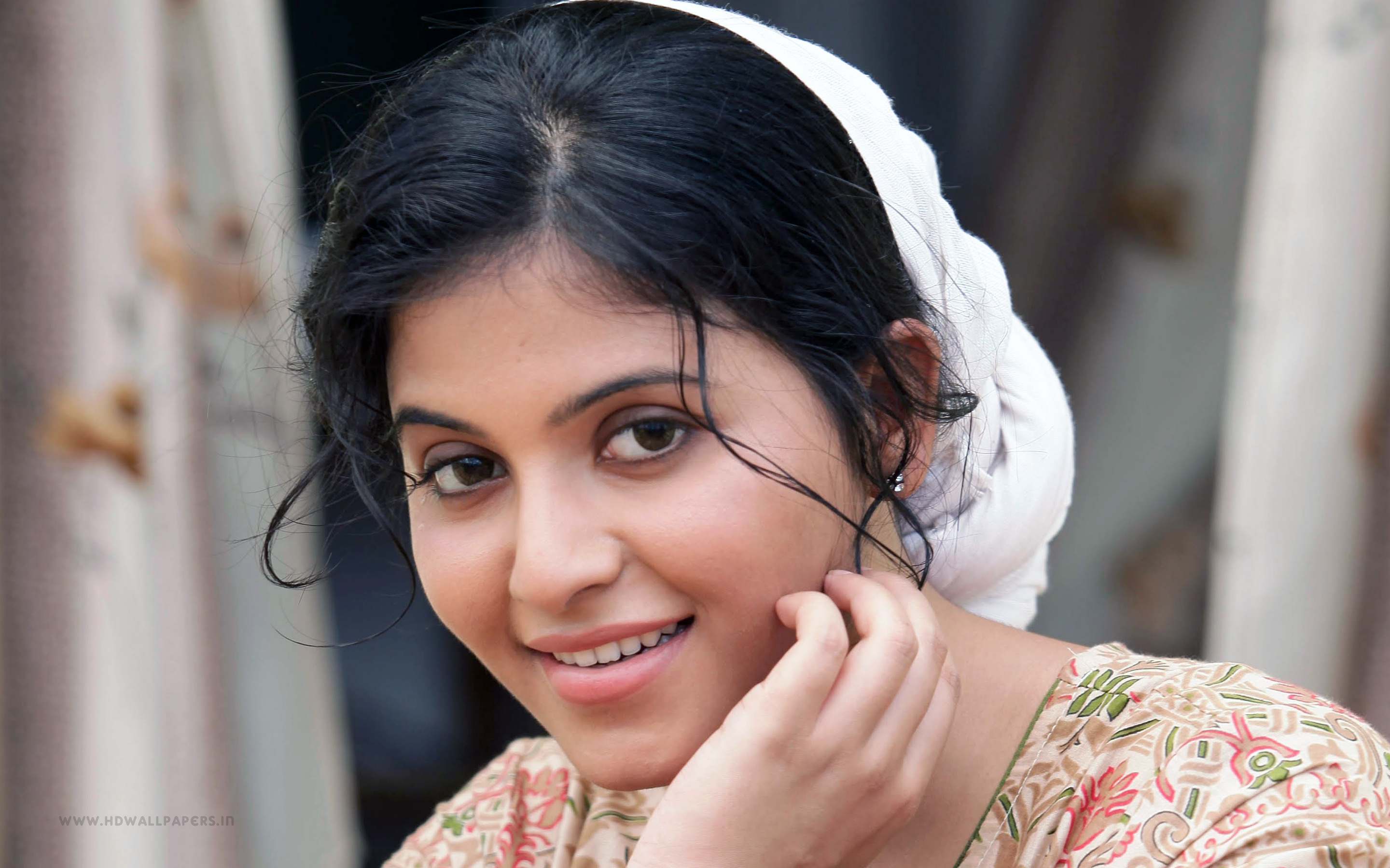 Celebrity Anjali HD Wallpaper | Background Image