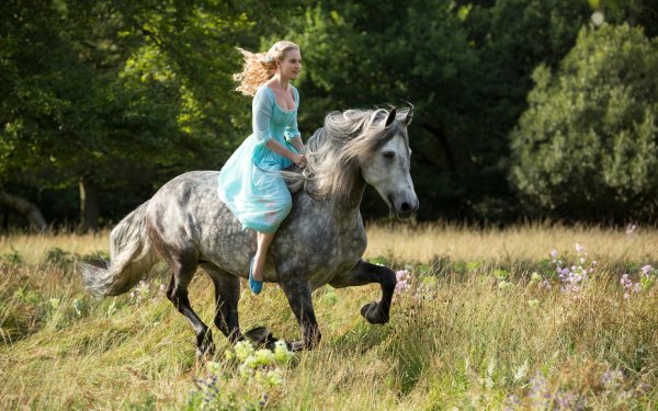 Movie Cinderella (2015) Lily James HD Wallpaper | Background Image