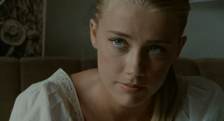 Close-up of Amber Heard from the movie Magic Mike XXL, featured as an HD PC desktop wallpaper and background.