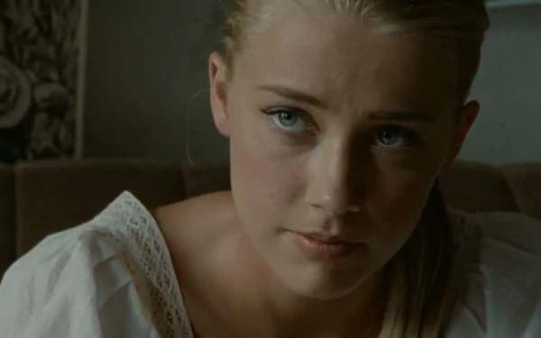 Close-up of Amber Heard from the movie Magic Mike XXL, featured as an HD PC desktop wallpaper and background.