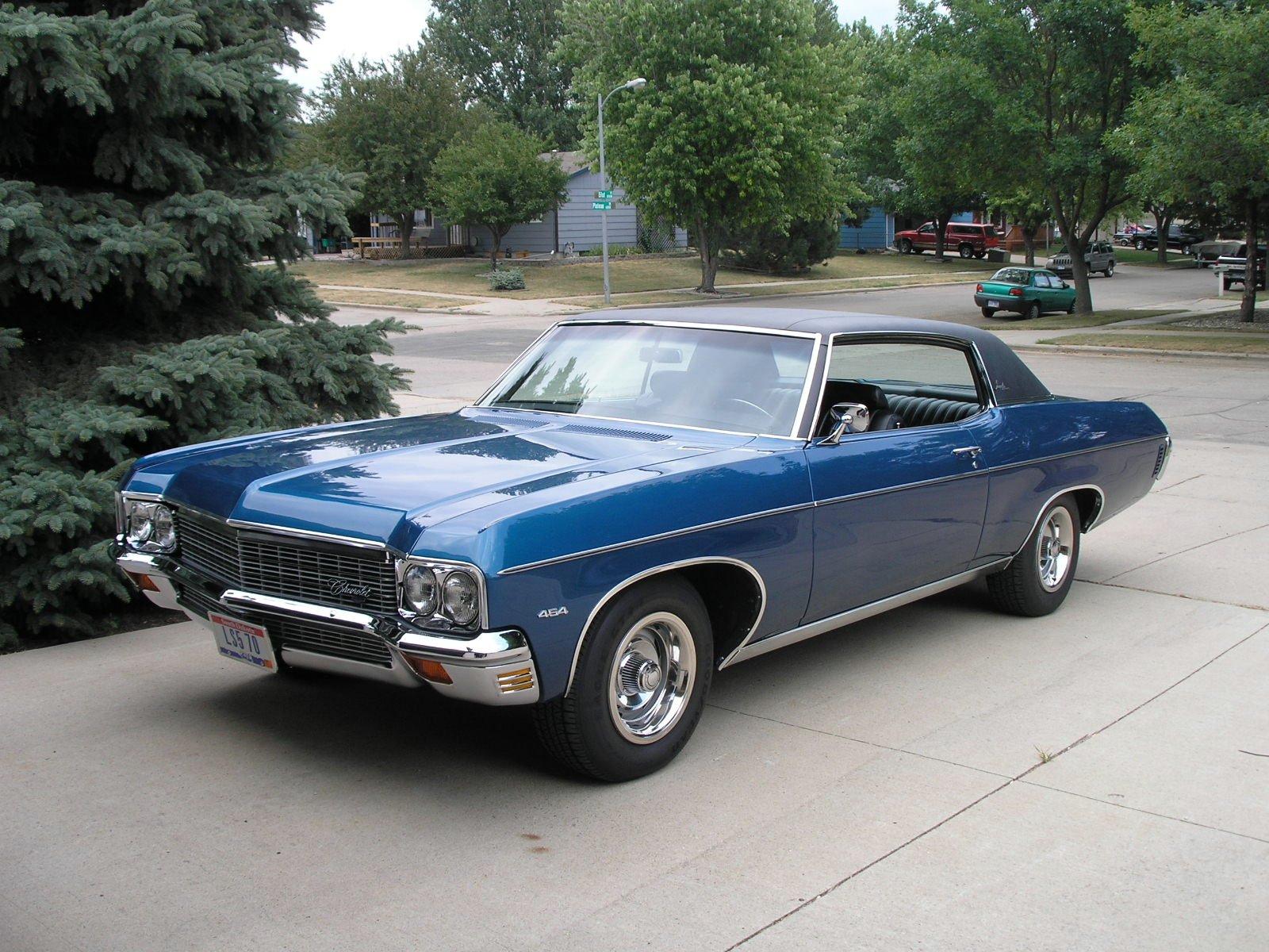 Download Vehicle Chevrolet Impala Wallpaper