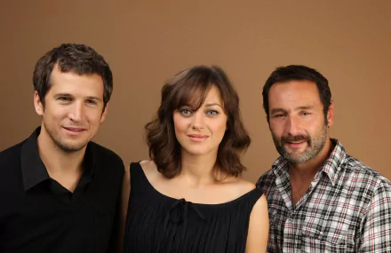 Gilles Lellouche Guillaume Canet Marion Cotillard movie Love Me If You Dare HD Desktop Wallpaper | Background Image