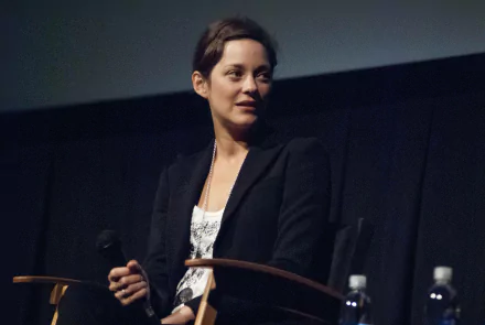 Celebrity Marion Cotillard HD Desktop Wallpaper | Background Image