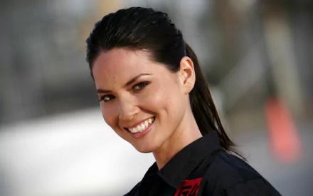Celebrity Olivia Munn HD Desktop Wallpaper | Background Image
