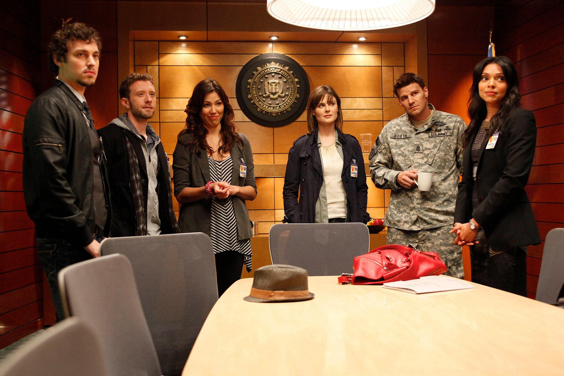 Download Lance Sweets John Francis Daley Camille Saroyan Tamara Taylor Jack Hodgins T.J. Thyne Angela Montenegro Michaela Conlin Emily Deschanel Temperance Brennan Seeley Booth David Boreanaz TV Show Bones 4k Ultra HD Wallpaper