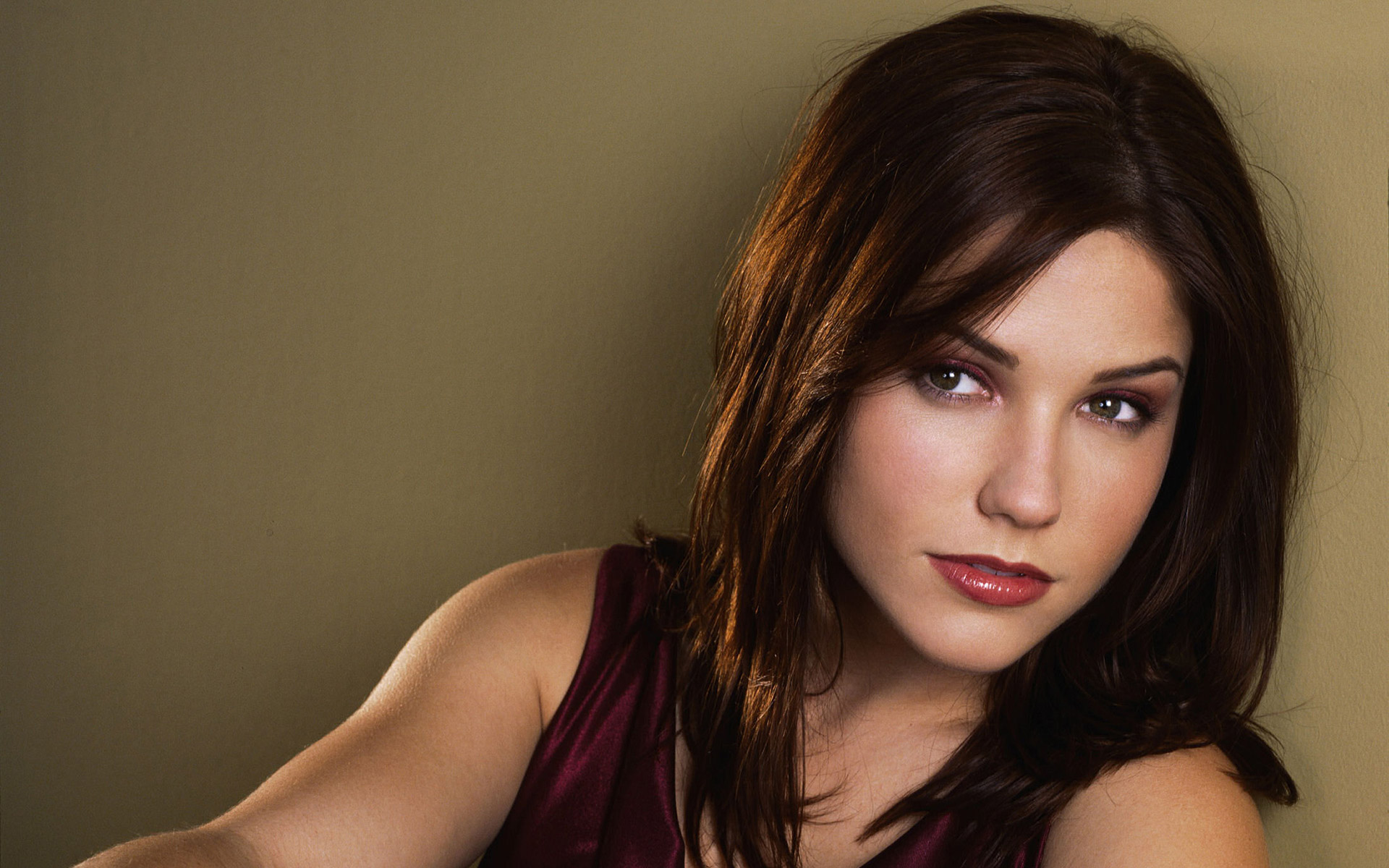 Download Celebrity Sophia Bush HD Wallpaper