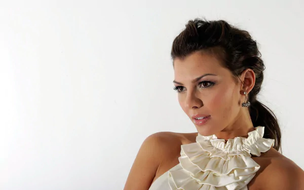 Celebrity Ali Landry HD Desktop Wallpaper | Background Image